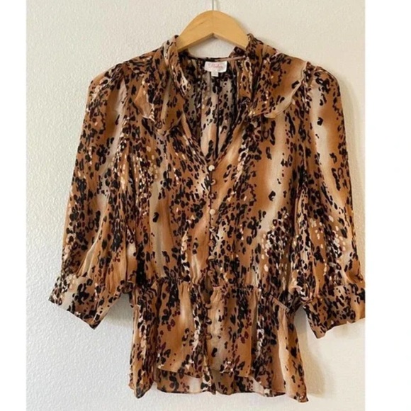 Parker 100% Silk Animal Print Blouse bag sleeve ruffle neck Size medium - Picture 3 of 16